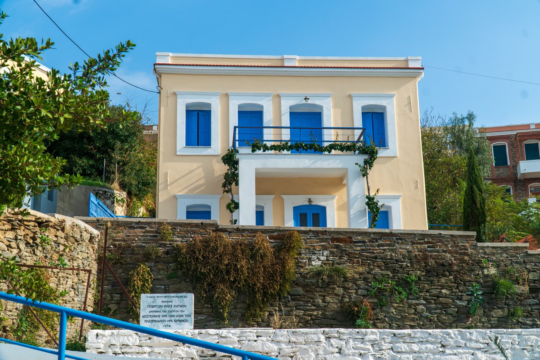 Alt text not provided