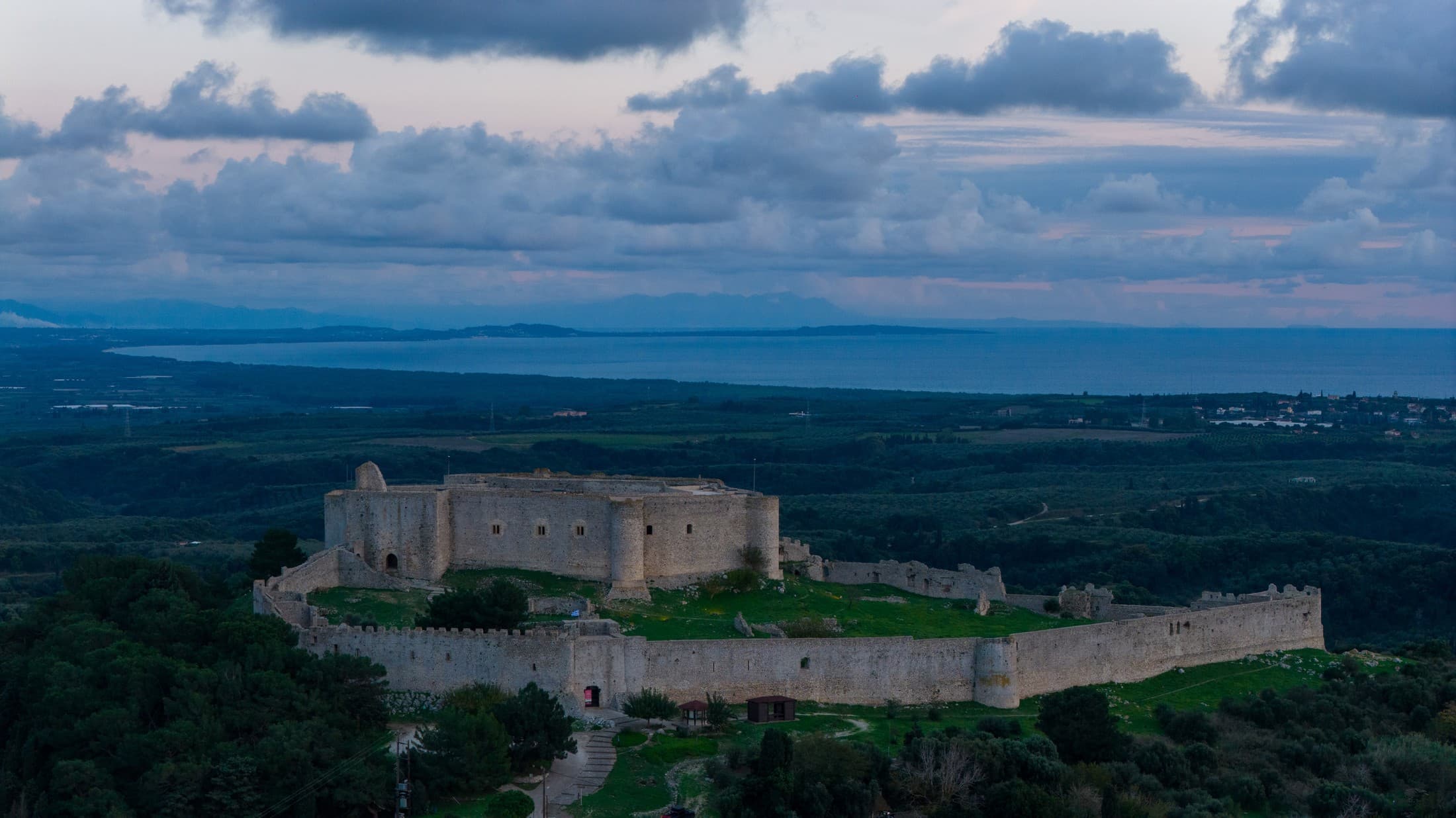 Alt text not provided