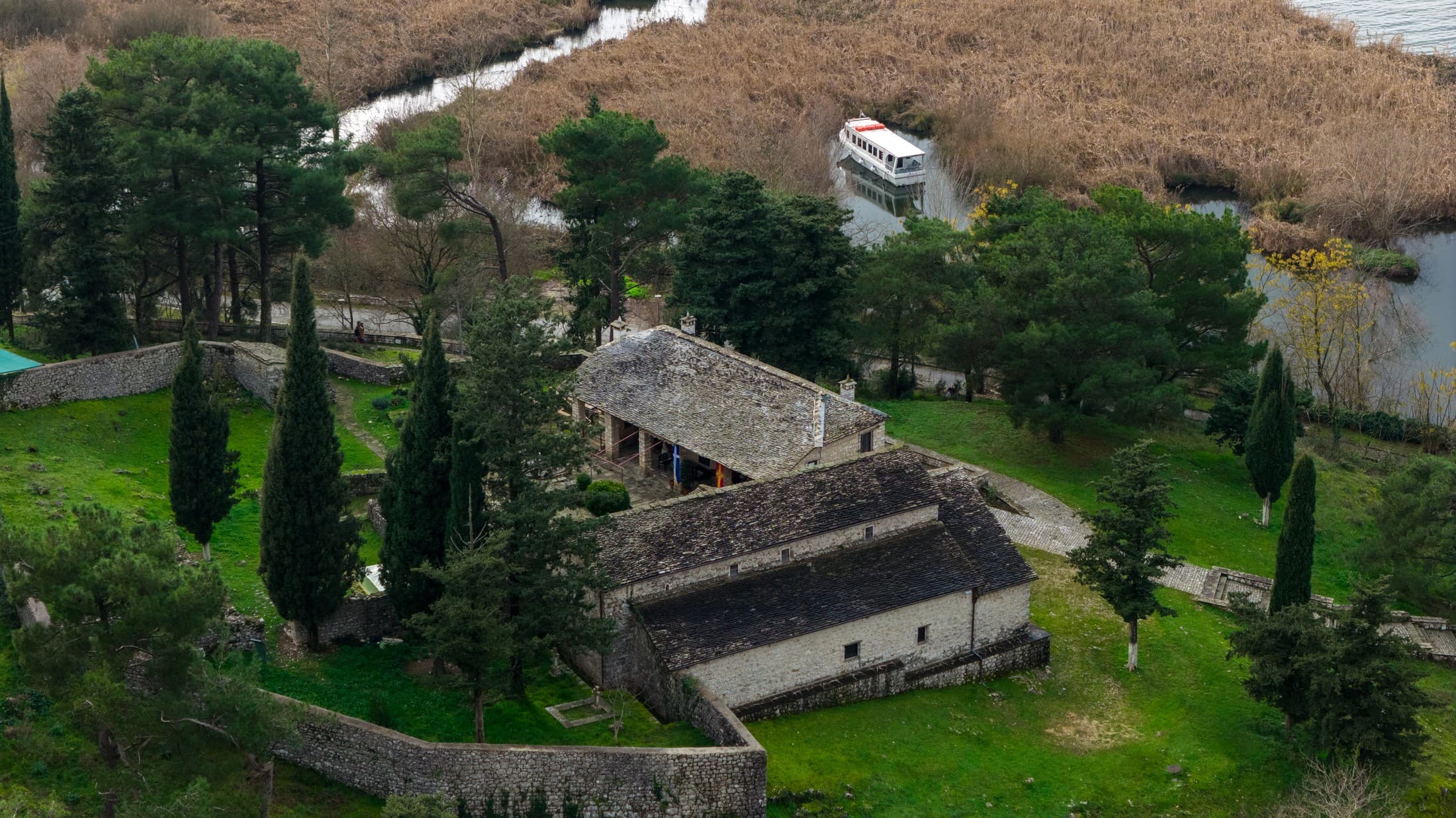 Alt text not provided