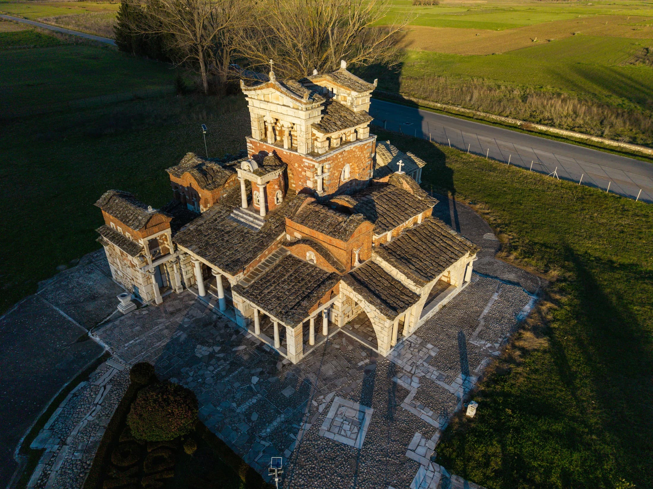 Alt text not provided