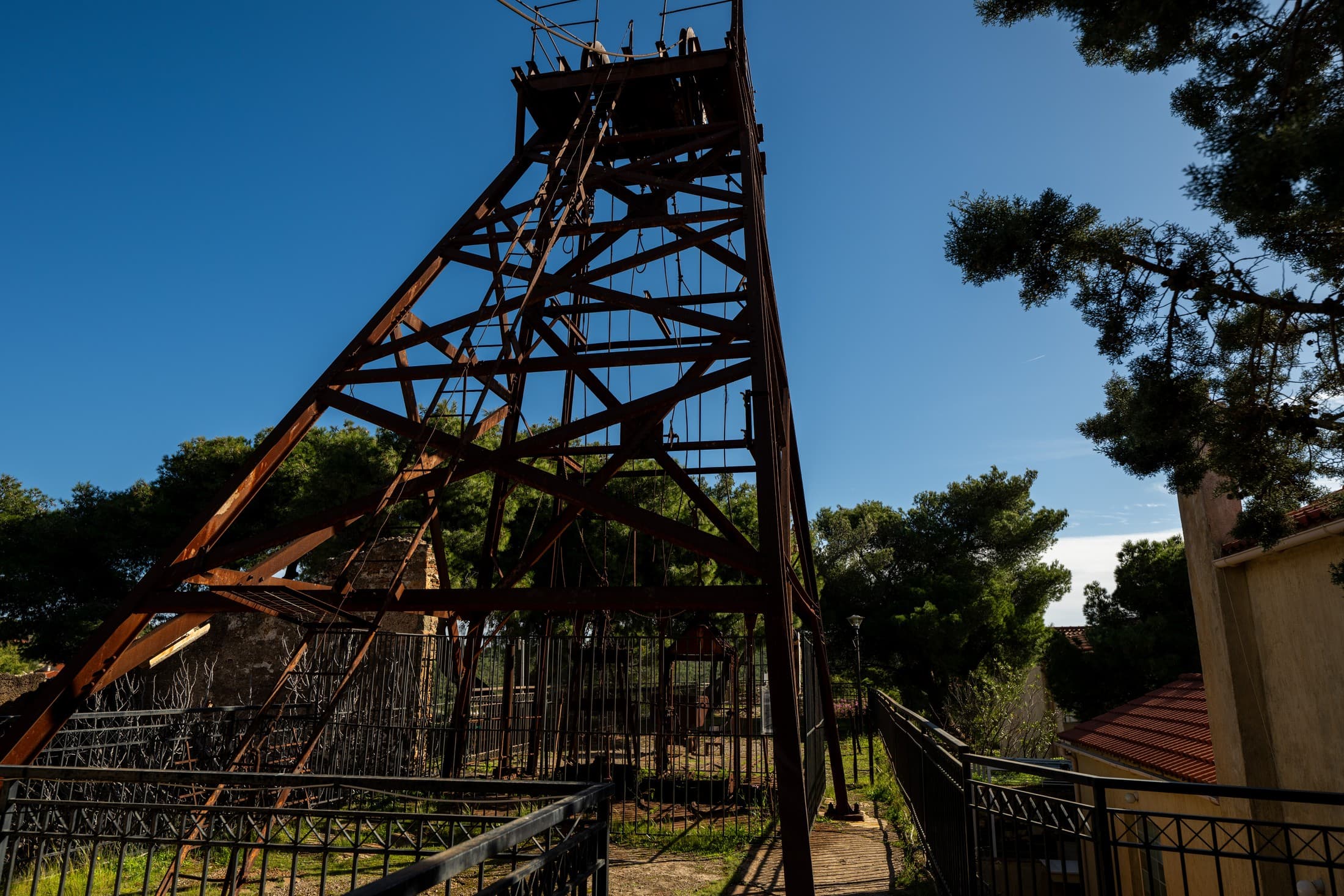 Alt text not provided