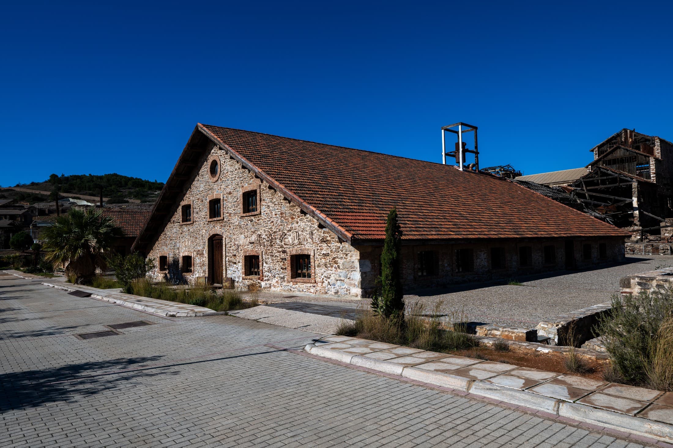 Alt text not provided