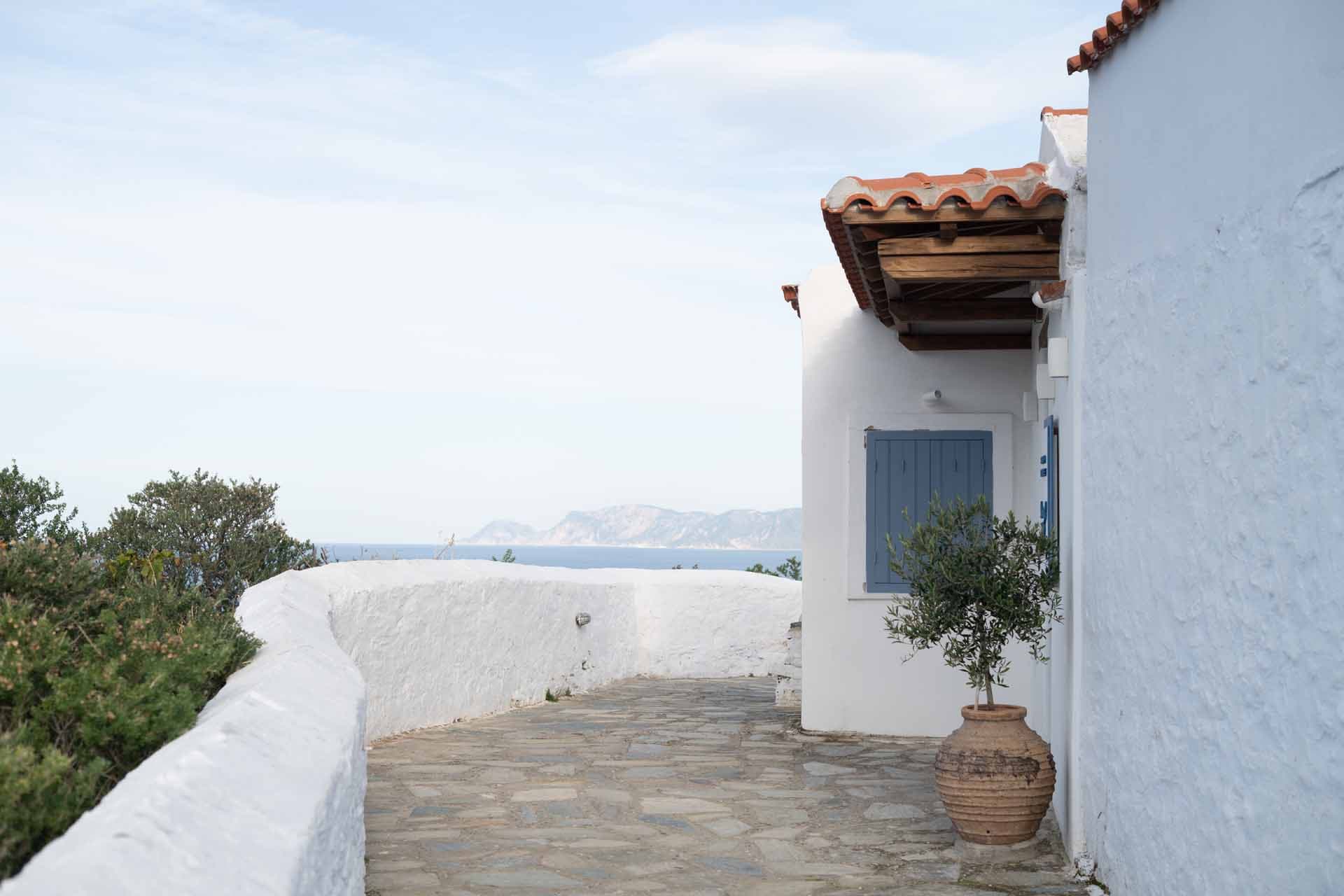 Alt text not provided