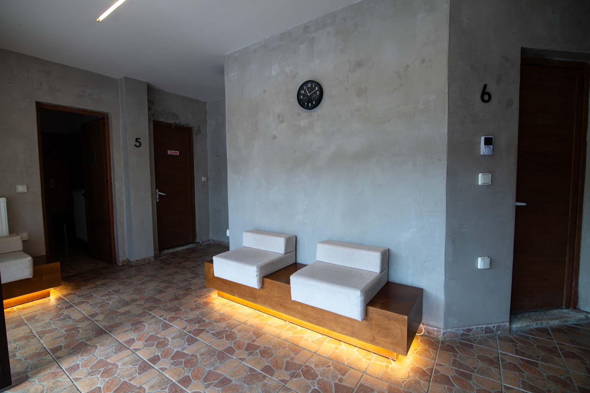 Alt text not provided