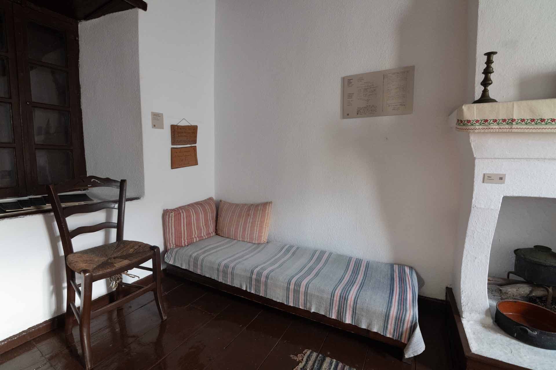 Alt text not provided