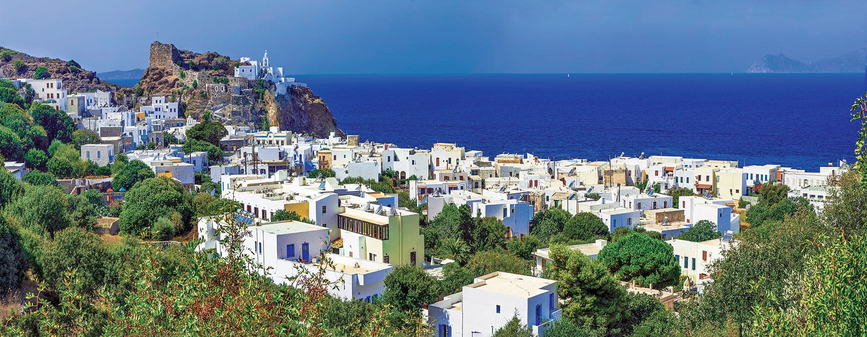 Walk through the city of Mandraki