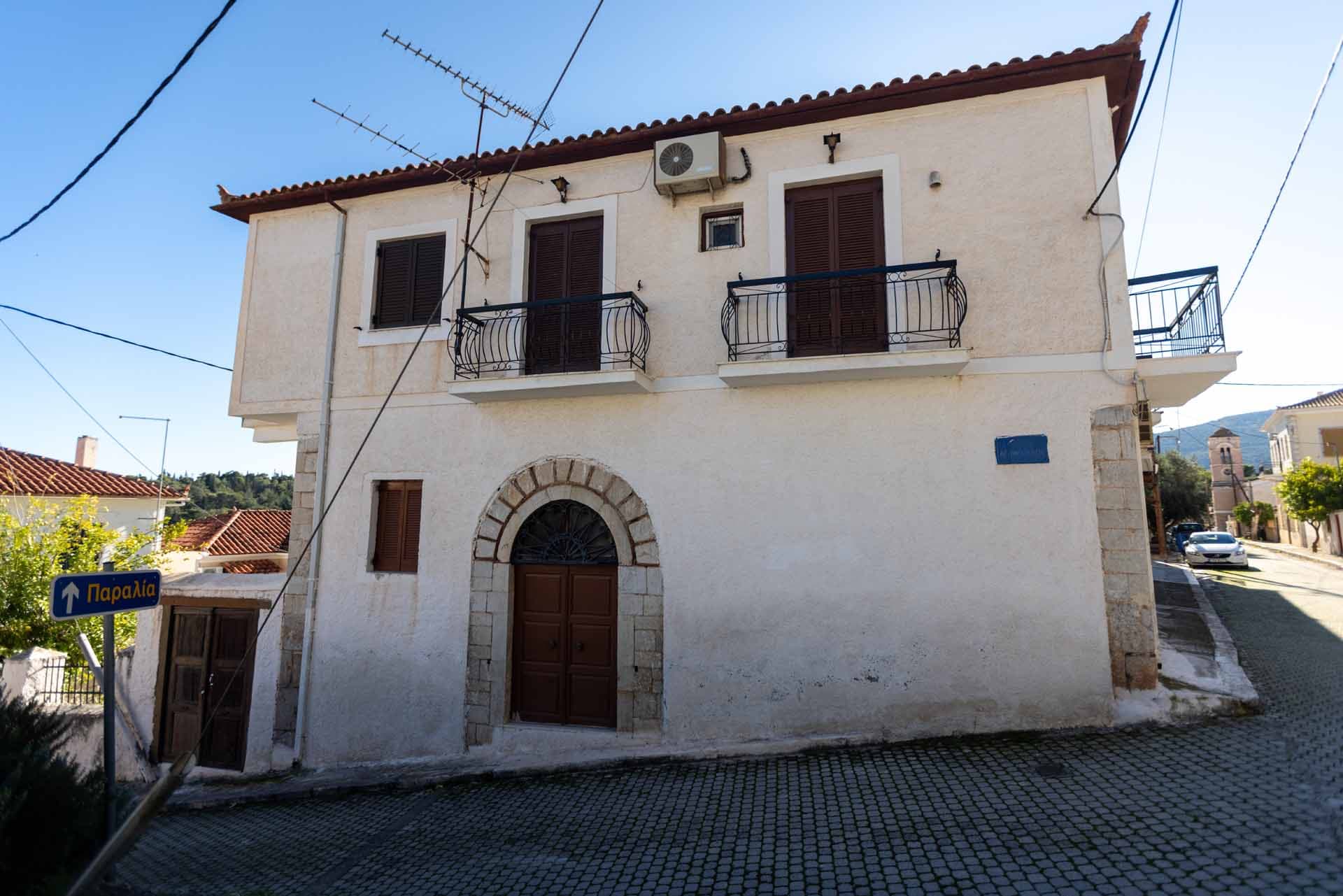 Alt text not provided