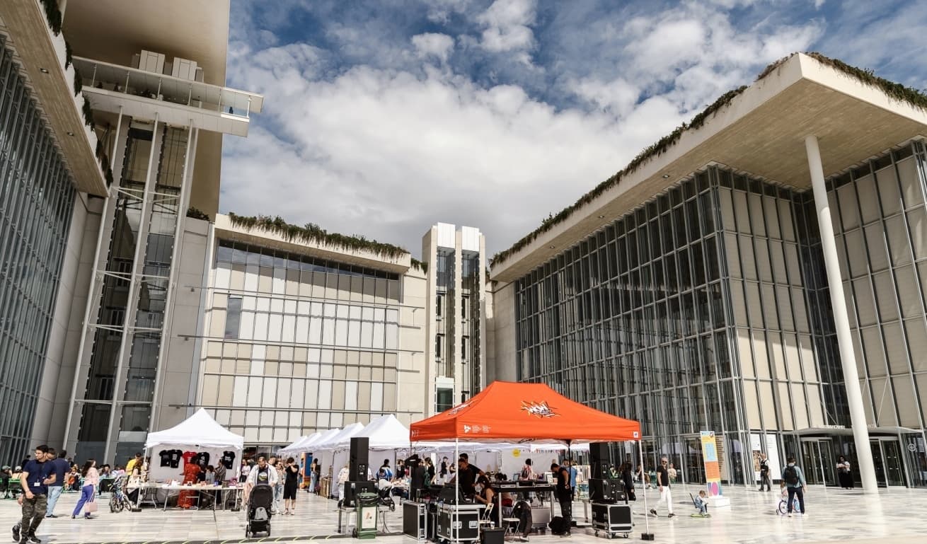 WOW – Women of the World