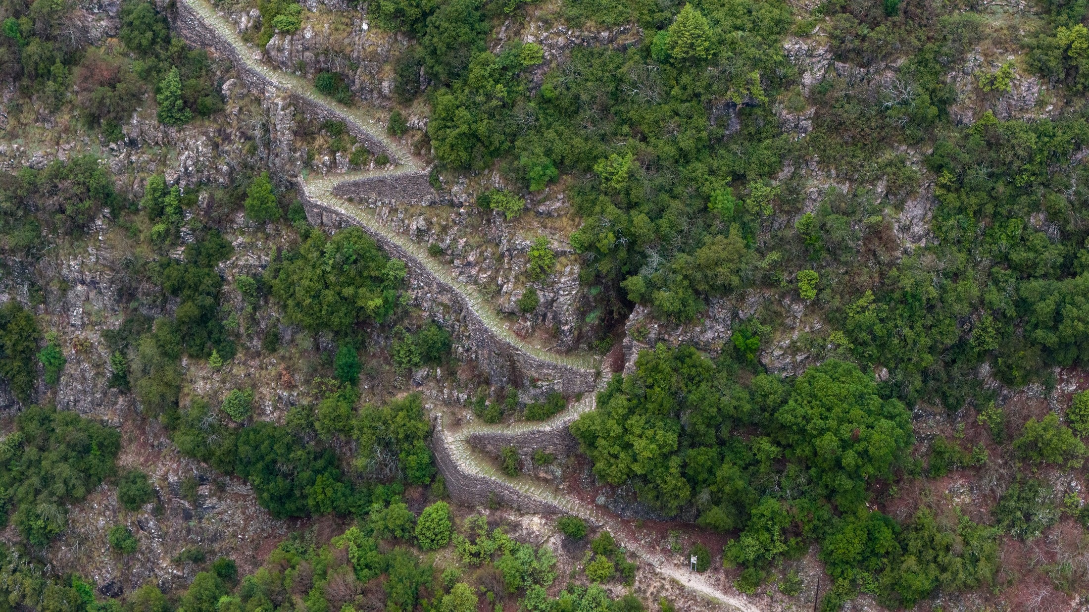 Hiking at Skala Vradetou