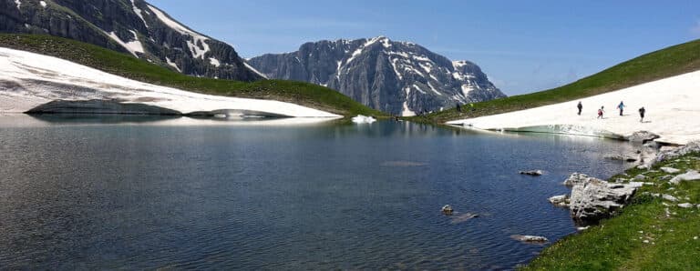 Il lago Drakolimni di monte Tymfi