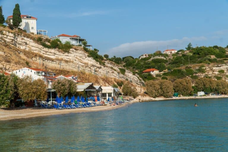 Explore las montañas de Samos