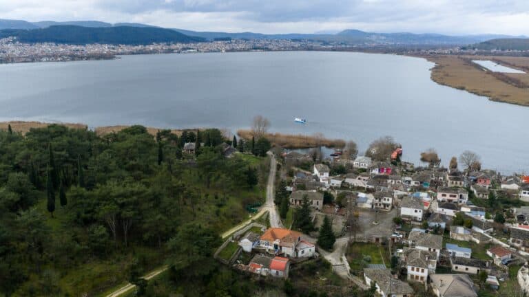 L’isola del Lago Pamvotida