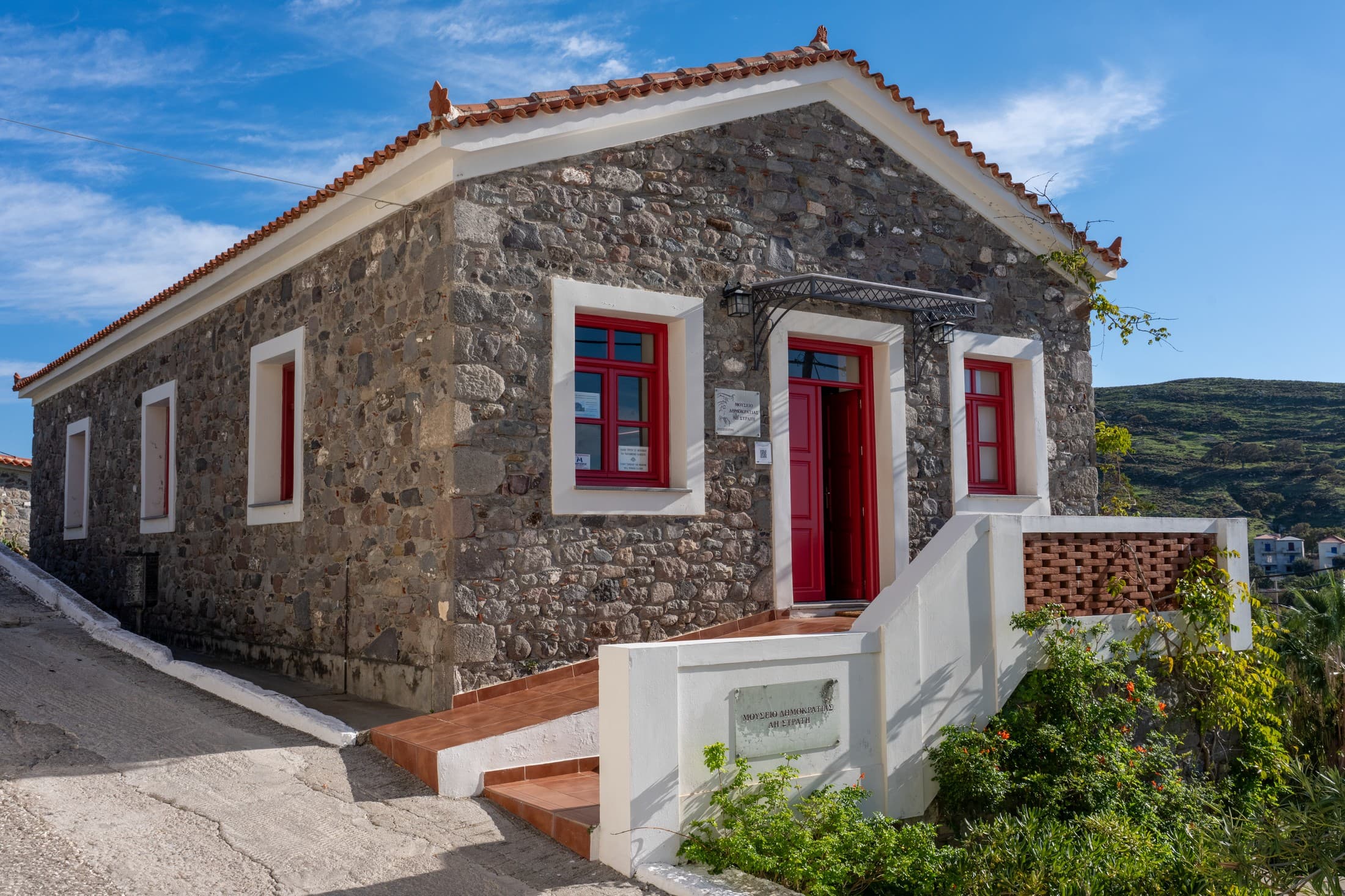 Alt text not provided