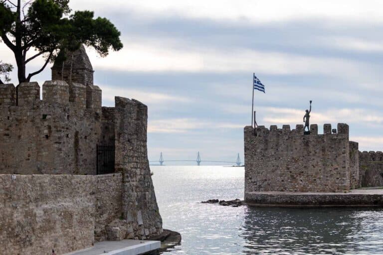 Porto veneziano e Castello di Lepanto