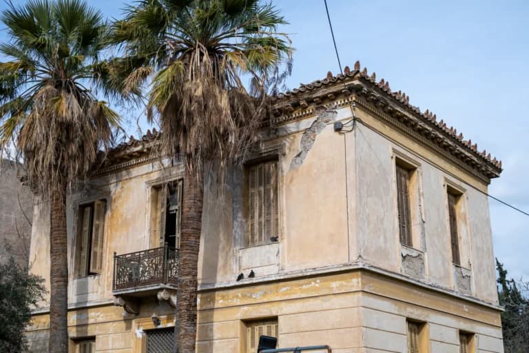 Gli edifici neoclassici di Elefsina