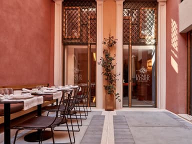 Domus Renier Boutique Hotel